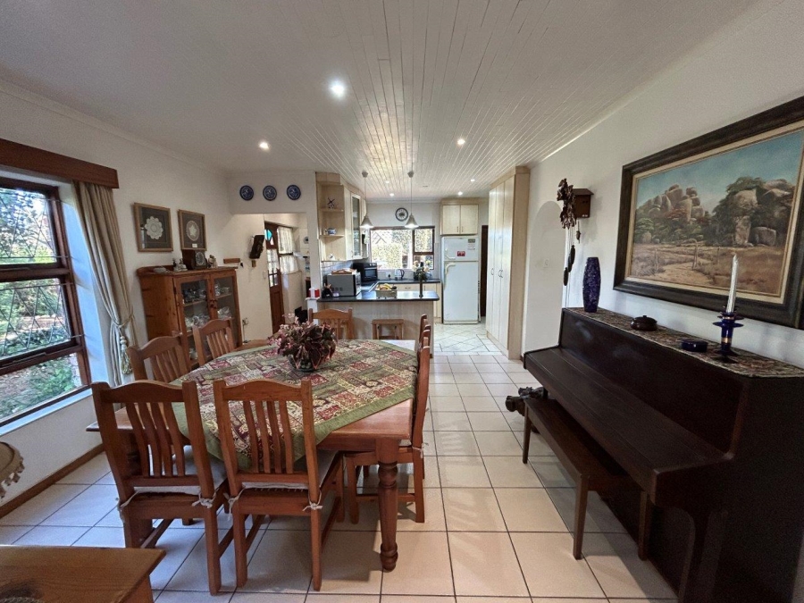 4 Bedroom Property for Sale in Noorsekloof Eastern Cape